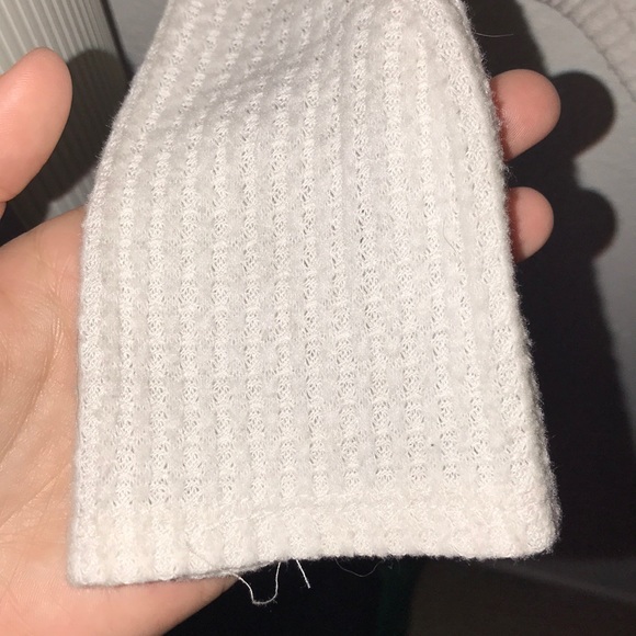 Loose long sleeve button up - Picture 5 of 5